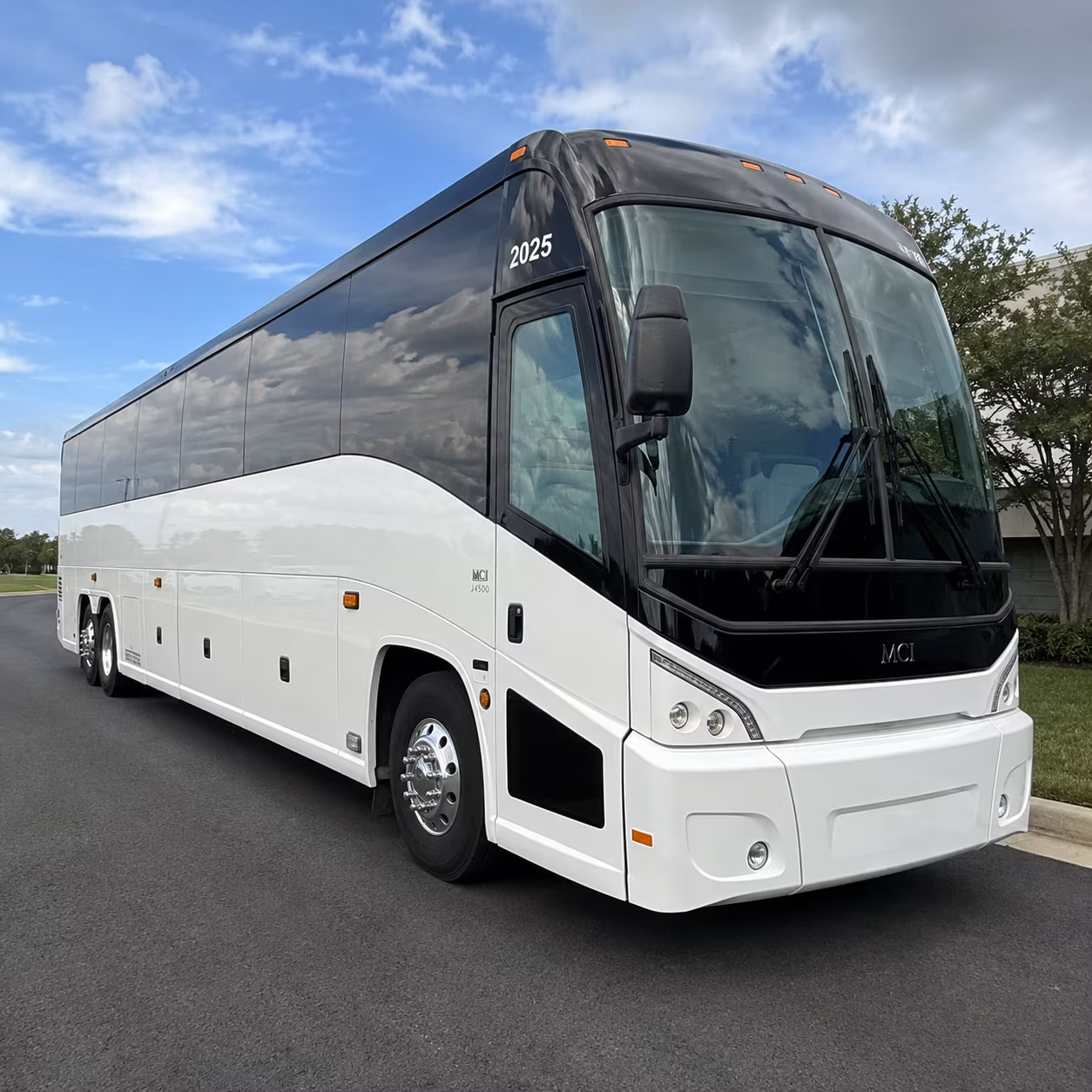 lax airport transfers and corporate shuttle buses for norwalk business travelers