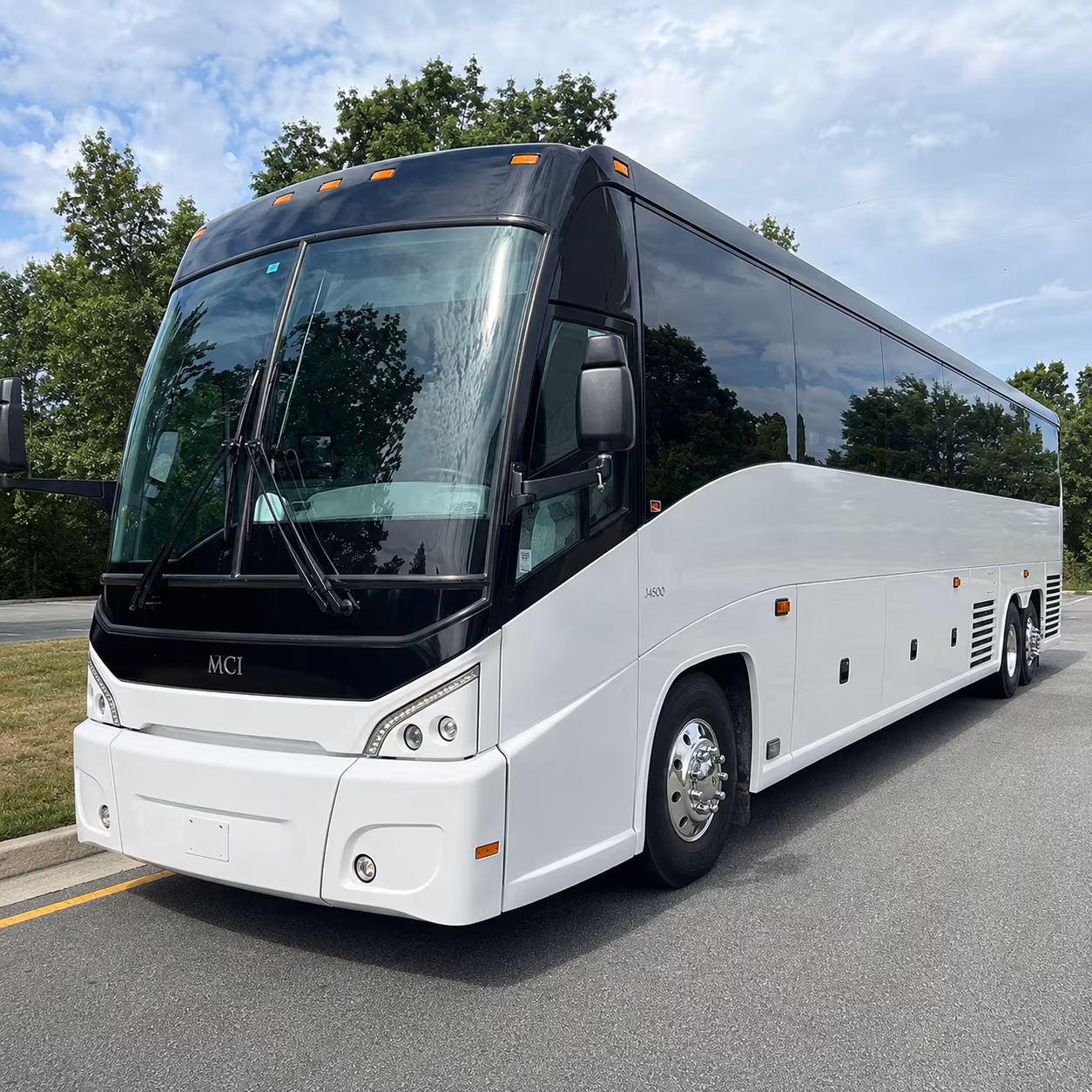 norwalkcacharterbusservices com can get your group to san diego santa barbara and beyond